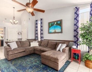 862 W Saragosa Street - Photo Thumbnail 2