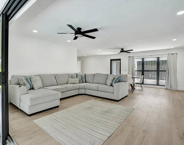 840 Sw 3rd Street - Photo Thumbnail 12