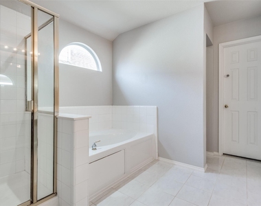 4916 Auburn Drive - Photo Thumbnail 22