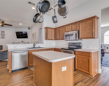 4916 Auburn Drive - Photo Thumbnail 11
