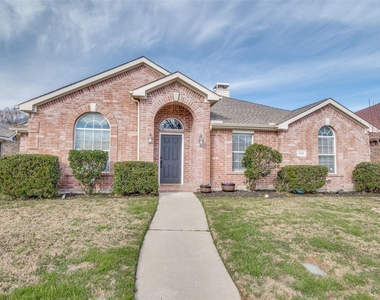 4916 Auburn Drive - Photo Thumbnail 1