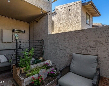 2232 W Lindner Avenue - Photo Thumbnail 2