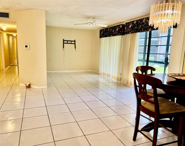 9718 S Belfort Circle - Photo Thumbnail 5