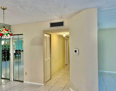 9718 S Belfort Circle - Photo Thumbnail 7