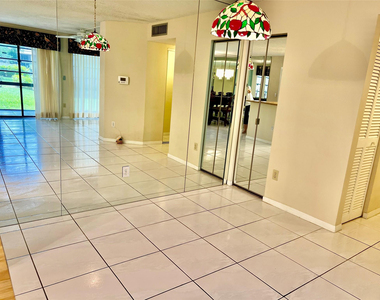 9718 S Belfort Circle - Photo Thumbnail 3