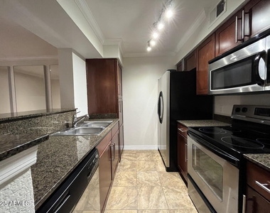 2025 E Campbell Avenue - Photo Thumbnail 6