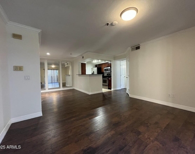 2025 E Campbell Avenue - Photo Thumbnail 2