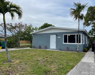 1456 W 29th Street - Photo Thumbnail 8