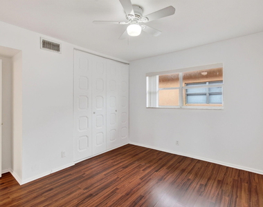 500 Sw 2nd Avenue - Photo Thumbnail 12