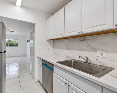 500 Sw 2nd Avenue - Photo Thumbnail 4