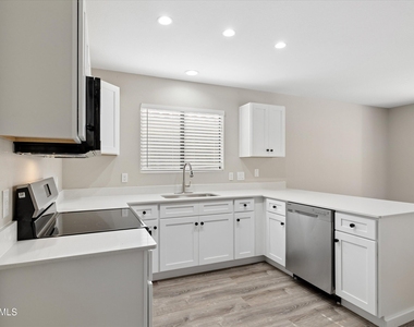 5936 E Phelps Road - Photo Thumbnail 12