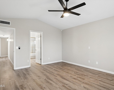5936 E Phelps Road - Photo Thumbnail 15