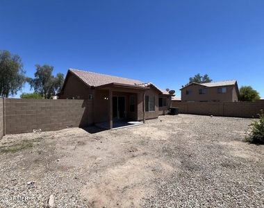 2046 S 171st Drive - Photo Thumbnail 23