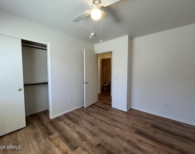 2046 S 171st Drive - Photo Thumbnail 18