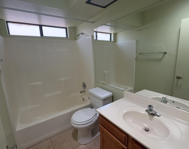 1530 Leisure World -- - Photo Thumbnail 12