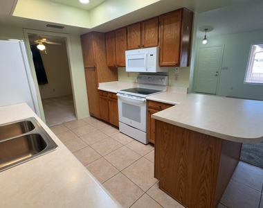 1530 Leisure World -- - Photo Thumbnail 3