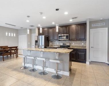 3650 Sw Rivera Street - Photo Thumbnail 3