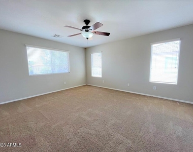 2417 S 90th Glen - Photo Thumbnail 28