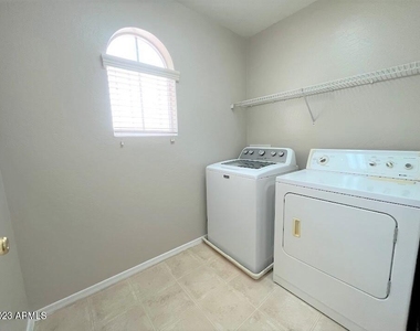 2417 S 90th Glen - Photo Thumbnail 21