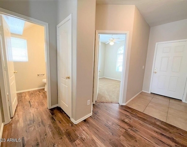 2417 S 90th Glen - Photo Thumbnail 4
