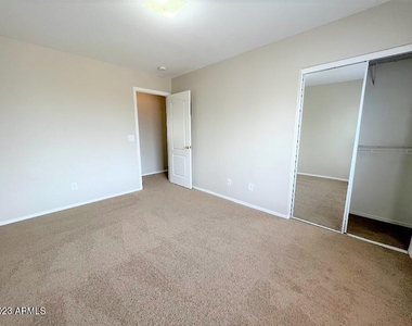 2417 S 90th Glen - Photo Thumbnail 27