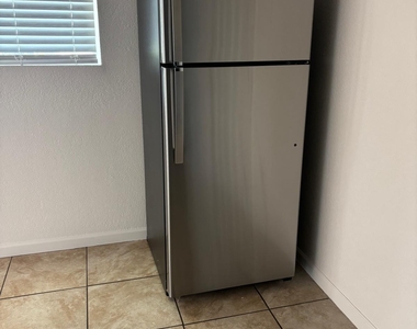 5334 E Virginia Avenue - Photo Thumbnail 8