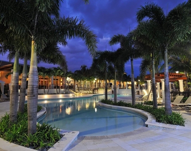 7136 Ashford Lane - Photo Thumbnail 48