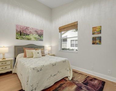 7136 Ashford Lane - Photo Thumbnail 27
