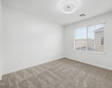 2150 W Alameda Road N - Photo Thumbnail 15
