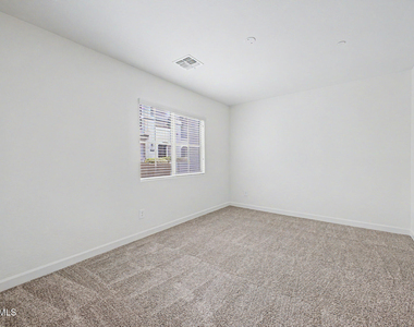 2150 W Alameda Road N - Photo Thumbnail 19