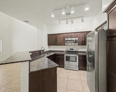 2150 W Alameda Road N - Photo Thumbnail 8
