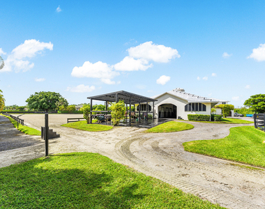 14155 Equestrian Way - Photo Thumbnail 11