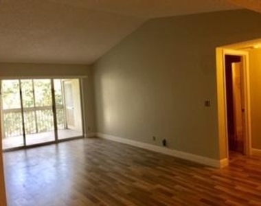 9901 Westview Drive - Photo Thumbnail 1