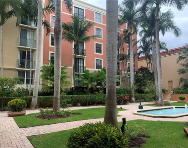630 S Sapodilla Avenue - Photo Thumbnail 14