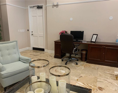 630 S Sapodilla Avenue - Photo Thumbnail 17