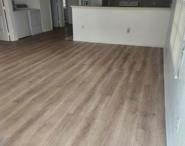 1669 W 27th Street - Photo Thumbnail 3