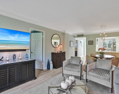 106 Royal Park Drive - Photo Thumbnail 14