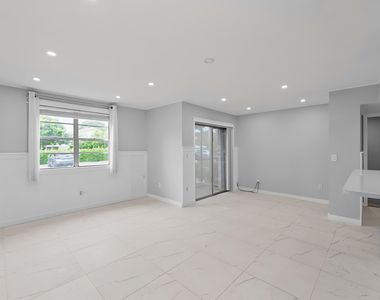 1259 Sw 46th Avenue - Photo Thumbnail 5
