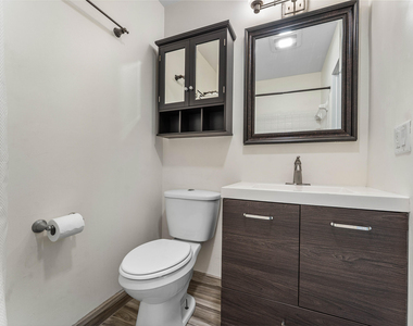2503 Ne 15th Street - Photo Thumbnail 17