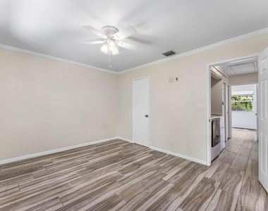 2503 Ne 15th Street - Photo Thumbnail 15