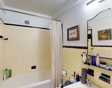 1 Christopher Street - Photo Thumbnail 3
