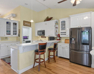 348 Eagleton Golf Drive - Photo Thumbnail 6