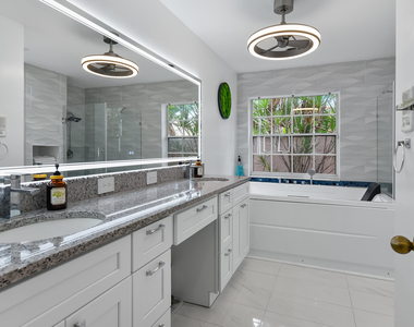 348 Eagleton Golf Drive - Photo Thumbnail 13
