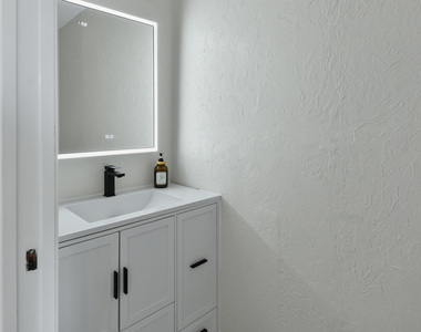 348 Eagleton Golf Drive - Photo Thumbnail 19