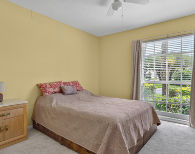 348 Eagleton Golf Drive - Photo Thumbnail 15