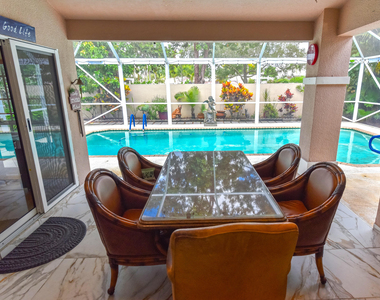348 Eagleton Golf Drive - Photo Thumbnail 8