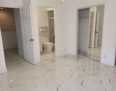 5524 Boynton Gardens Drive - Photo Thumbnail 12