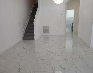 5524 Boynton Gardens Drive - Photo Thumbnail 3