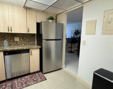 305 N Pompano Beach Boulevard - Photo Thumbnail 2