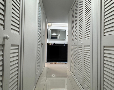 305 N Pompano Beach Boulevard - Photo Thumbnail 10